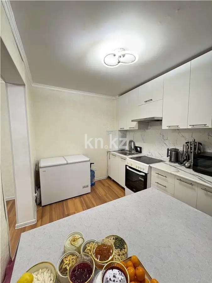 Продажа 3-комнатной квартиры, 62 м², 6 мкр., дом  9а в Караганде - фото 4