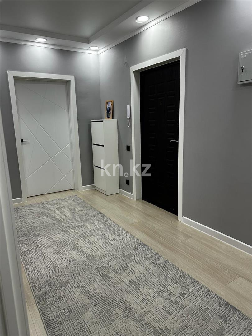 Продажа 2-комнатной квартиры, 65 м², ул. Сатыбалдина в Караганде - фото 17