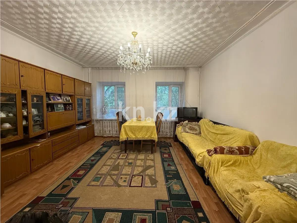 Продажа 3-комнатной квартиры, 75 м², ул. Жамбыла, дом  7 в Караганде