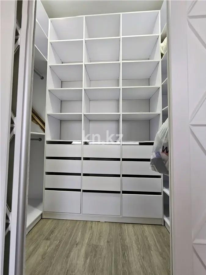 Продажа 4-комнатной квартиры, 127 м², ул. Жилой район 1, дом  8 в Караганде - фото 9