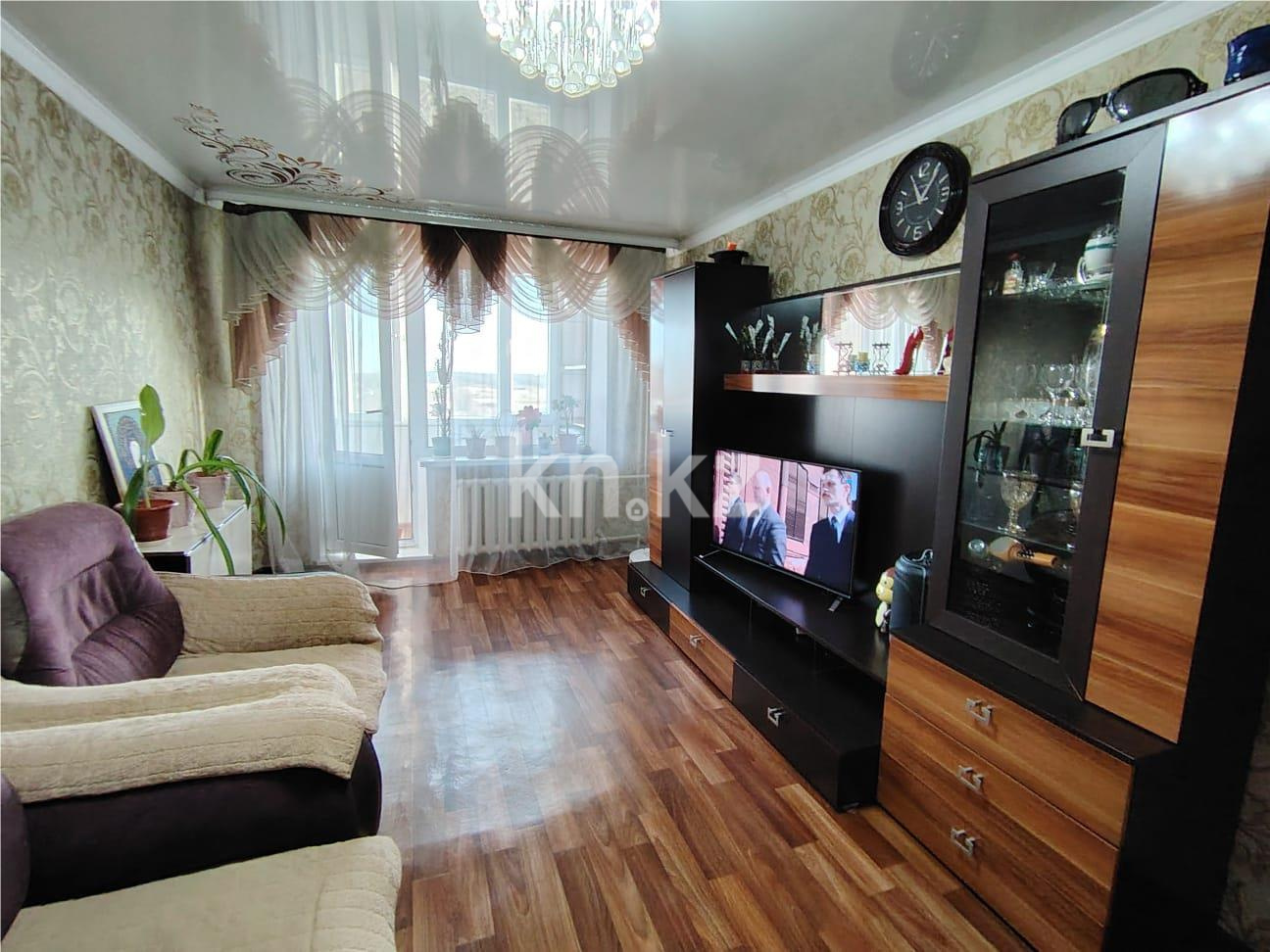 Продажа 3-комнатной квартиры, 62 м², мкр-н 22 в Караганде - фото 4