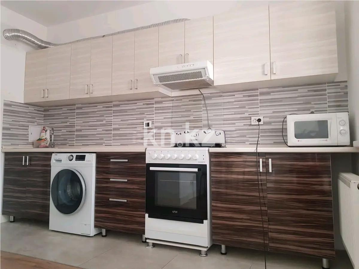 Продажа 2-комнатной квартиры, 50 м², пр. Абая, дом  130/2 в Алматы - фото 2