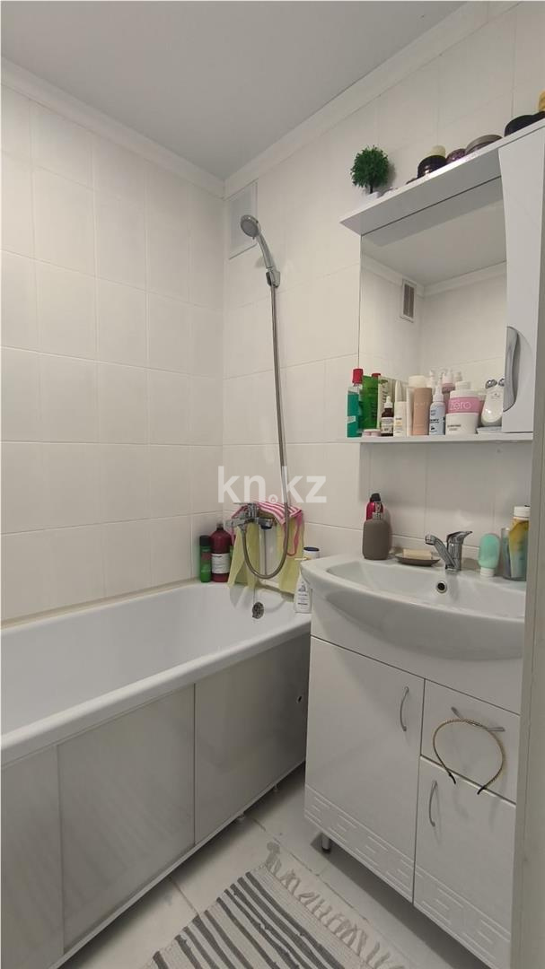 Продажа 2-комнатной квартиры, 47 м², ул. Гапеева в Караганде - фото 9