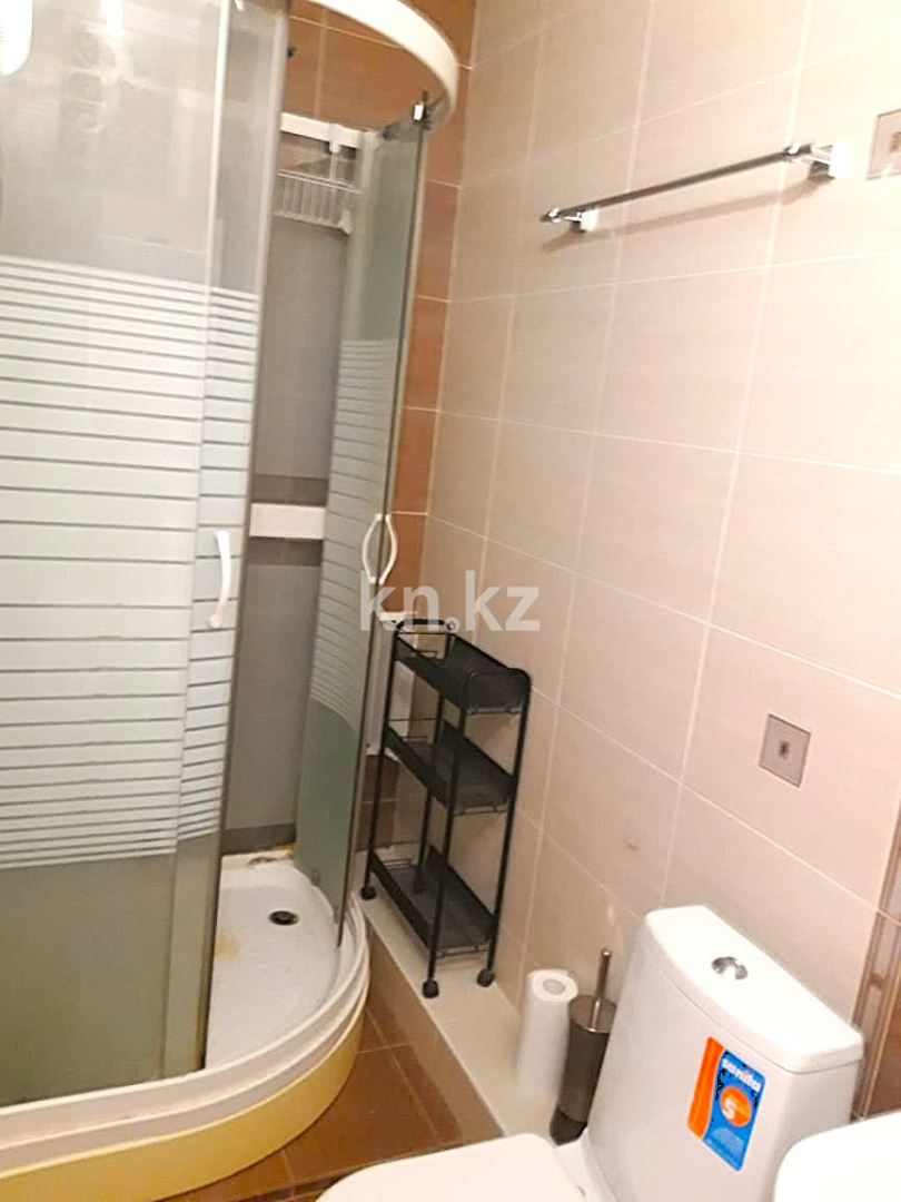 Продажа 3-комнатной квартиры, 90 м², ул. Сейфуллина в Астане - фото 14