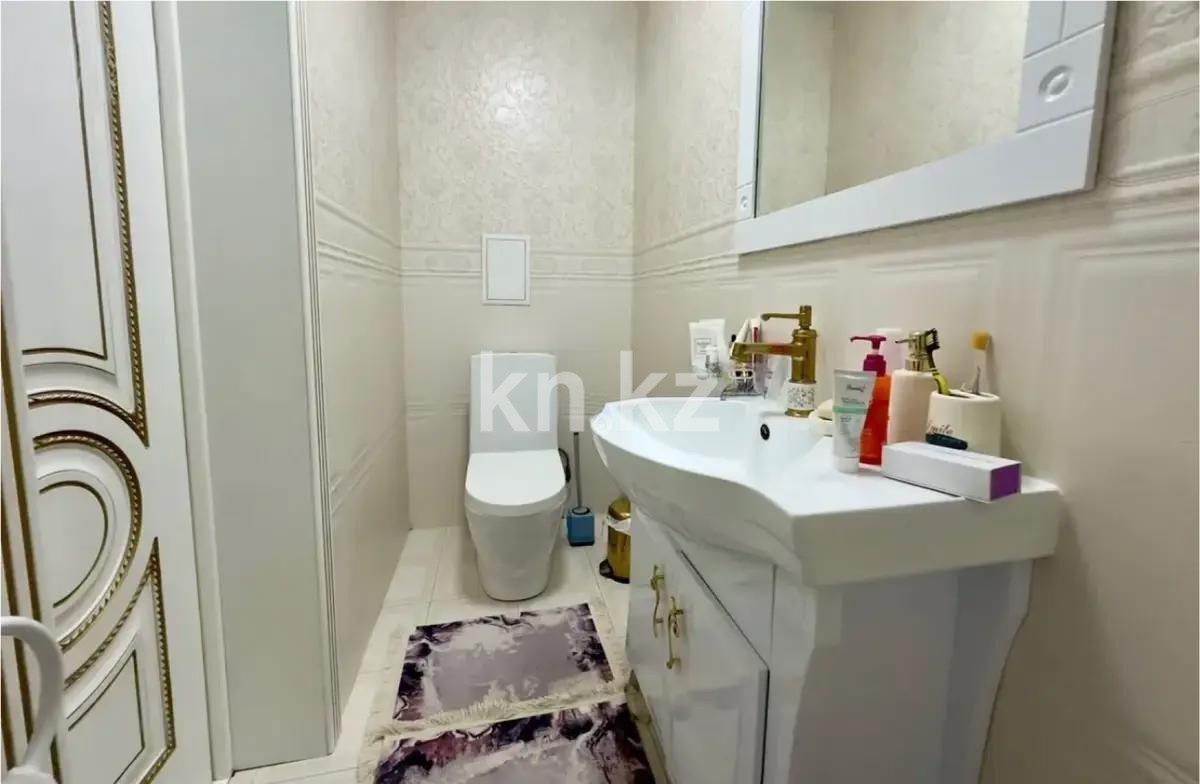 Продажа 3-комнатной квартиры, 110 м², мкр. Аксай-5, дом  3б в Алматы - фото 5