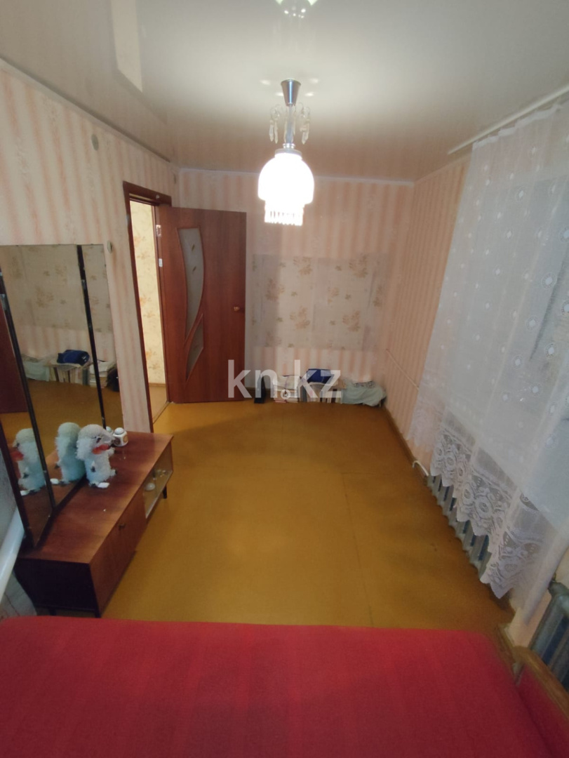 Продажа 3-комнатной квартиры, 51.5 м², ул. Оракбаева, дом  35 в Уральске - фото 4