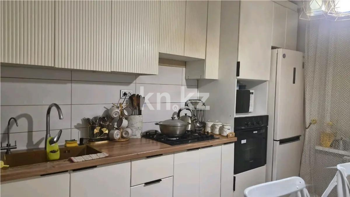 Продажа 4-комнатной квартиры, 85 м², мкр-н Аксай-3а, дом  77 в Алматы - фото 2