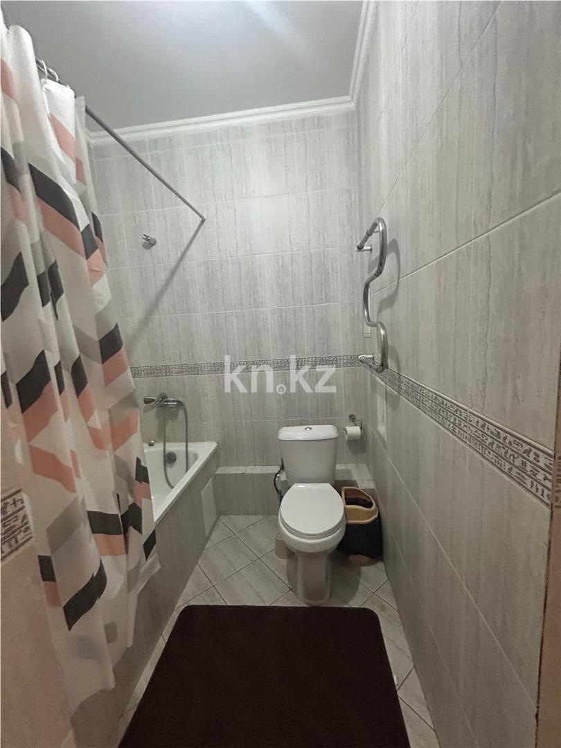 Продажа 3-комнатной квартиры, 100.2 м², ул. Достык в Астане - фото 18