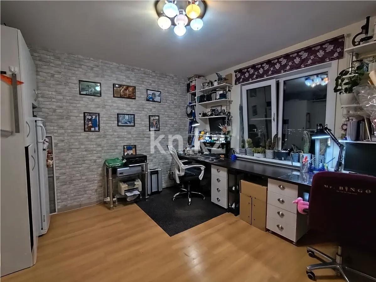 Продажа 4-комнатной квартиры, 102.8 м² в Астане - фото 4