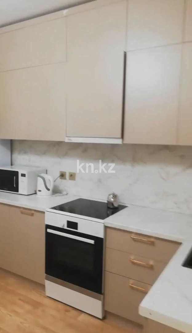 Аренда 3-комнатной квартиры, 78 м² в Астане