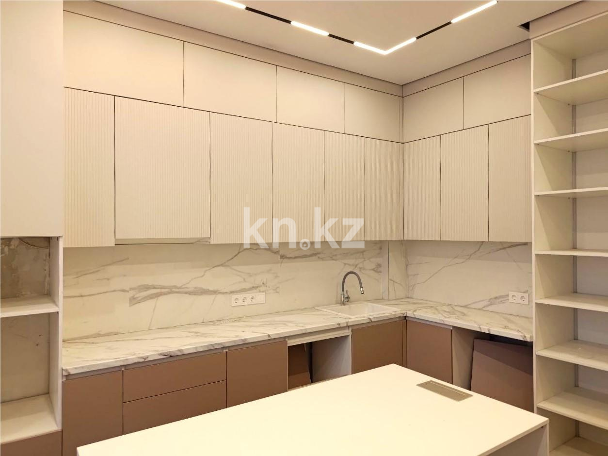 Продажа 4-комнатной квартиры, 121 м² в Караганде - фото 14