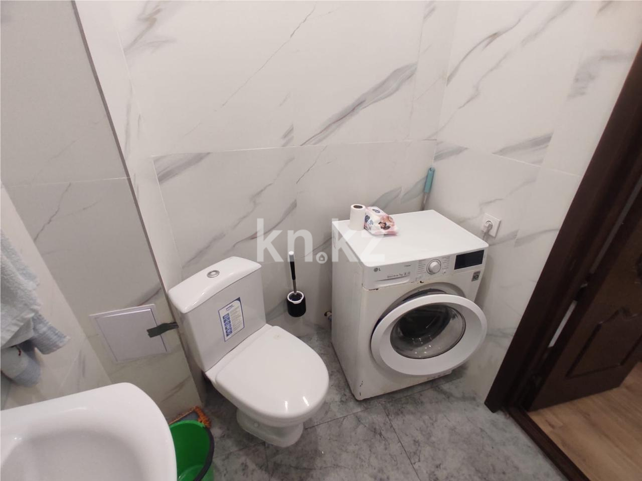 Продажа 1-комнатной квартиры, 30 м², пр. Аль-Фараби в Астане - фото 4