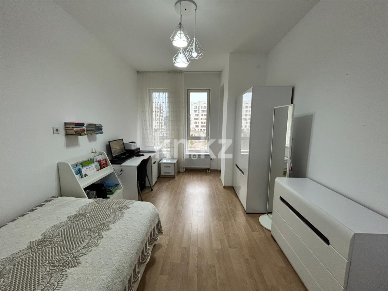 Продажа 4-комнатной квартиры, 110 м², пр. Кабанбай батыра, дом  60а/2 в Астане - фото 9