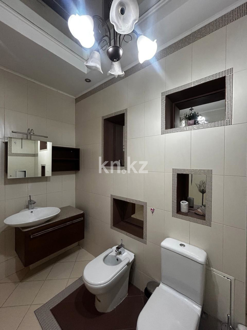 Аренда 2-комнатной квартиры, 77.5 м², пр. Абылай хана, дом  92 в Алматы - фото 11