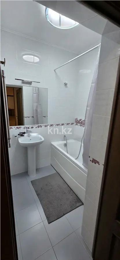 Продажа 2-комнатной квартиры, 57.2 м² в Алматы - фото 4