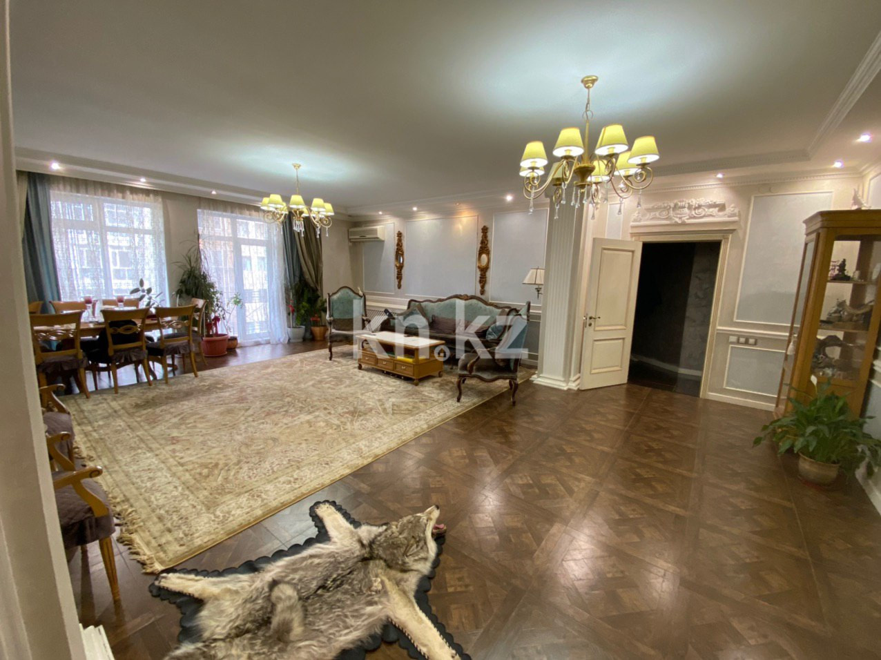 Аренда 5-комнатной квартиры, 210 м², ул. Сарайшык, дом  38 в Астане