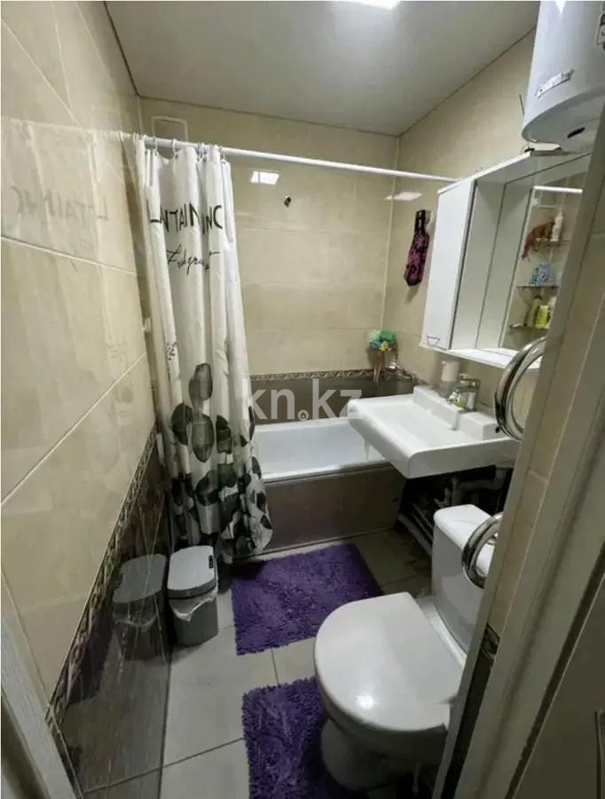 Продажа 3-комнатной квартиры, 60 м², ул. Ержанова, дом  37 в Караганде - фото 5
