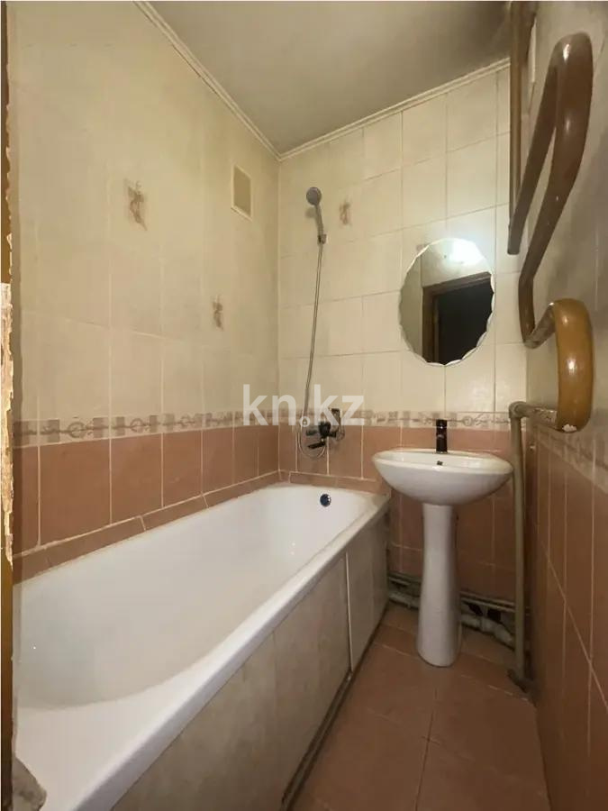 Продажа 2-комнатной квартиры, 45 м², ул. Желтоксан, дом  50 в Алматы - фото 4