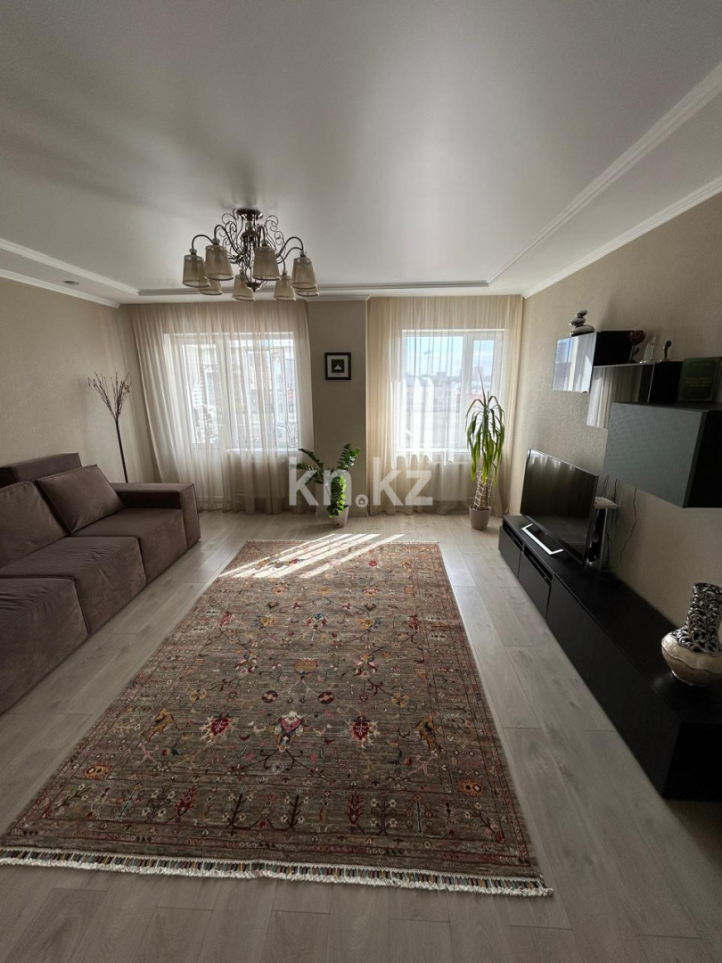 Продажа 2-комнатной квартиры, 69 м², пр. Республики в Караганде