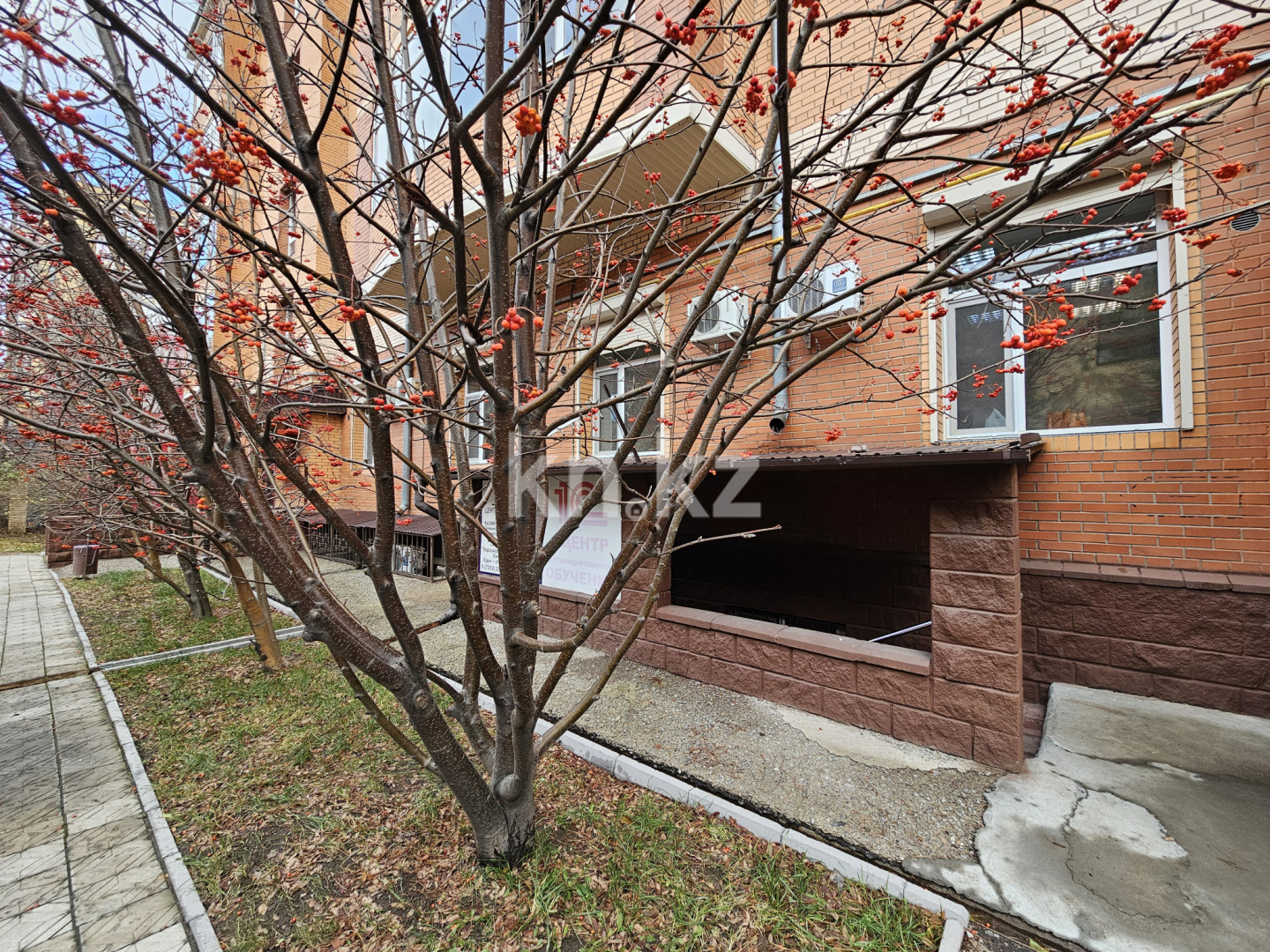 Продажа , 45 м², ул. Аманжолова, дом  33/1 в Караганде - фото 12