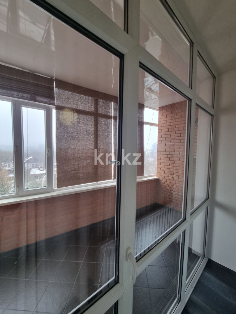 Продажа 4-комнатной квартиры, 160 м², ул. Аманжолова, дом  65/4 в Караганде - фото 4