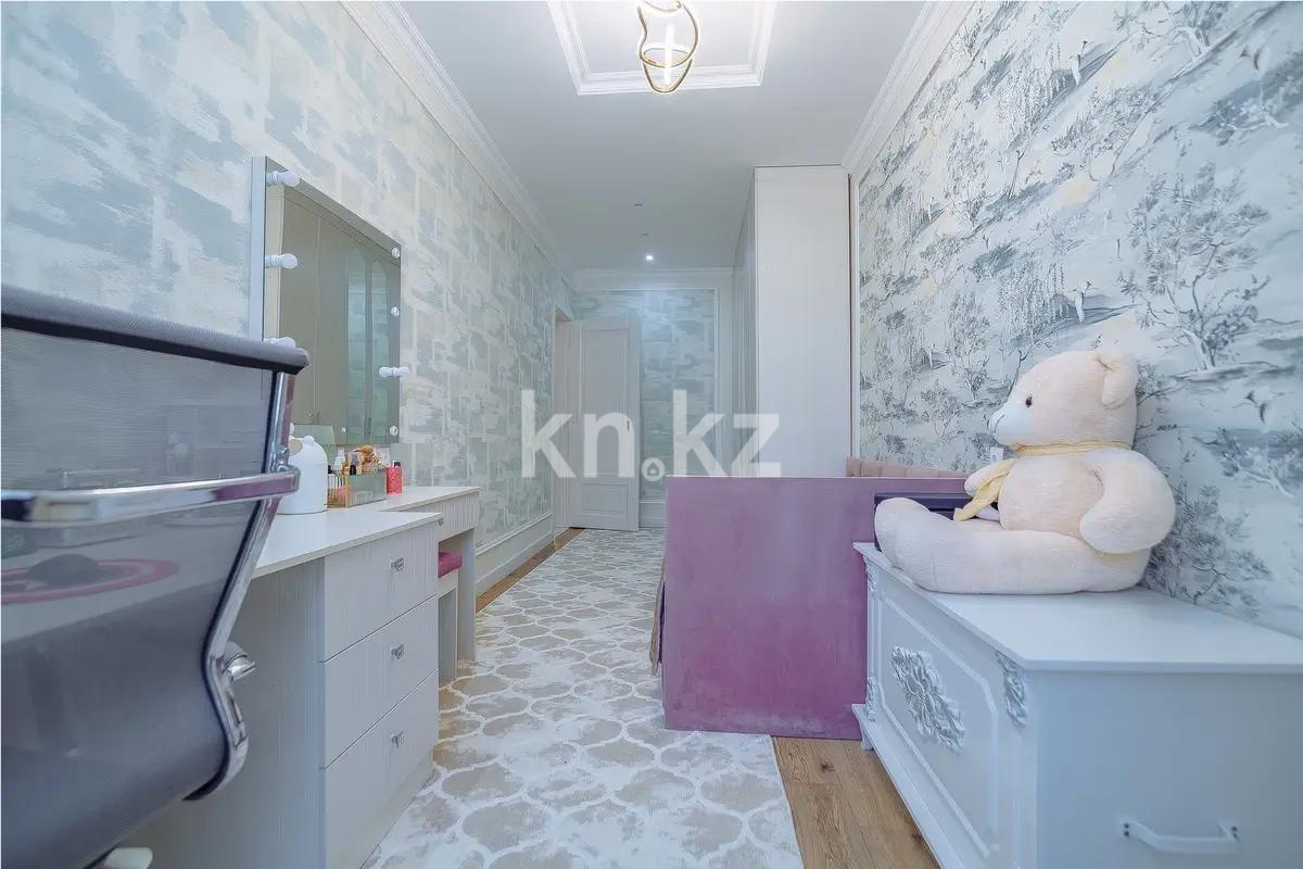 Продажа 4-комнатной квартиры, 140 м² в Астане - фото 4