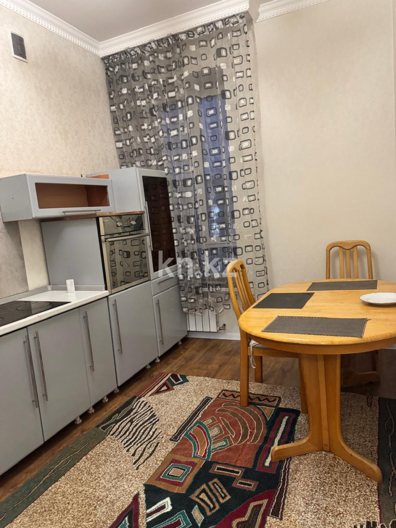 Аренда 1-комнатной квартиры, 43 м² в Астане