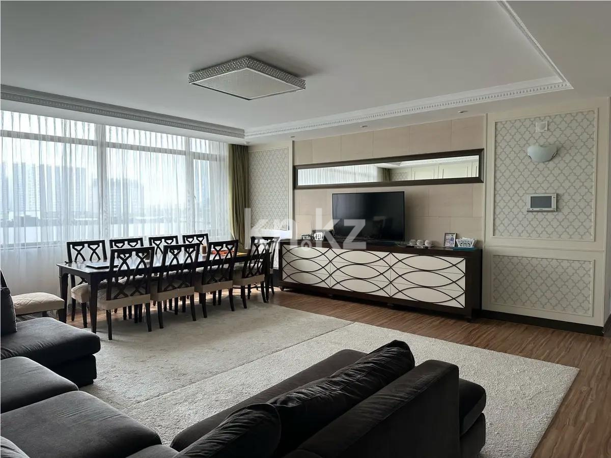 Продажа 4-комнатной квартиры, 160 м², пр. Кошкарбаева, дом  8 в Астане