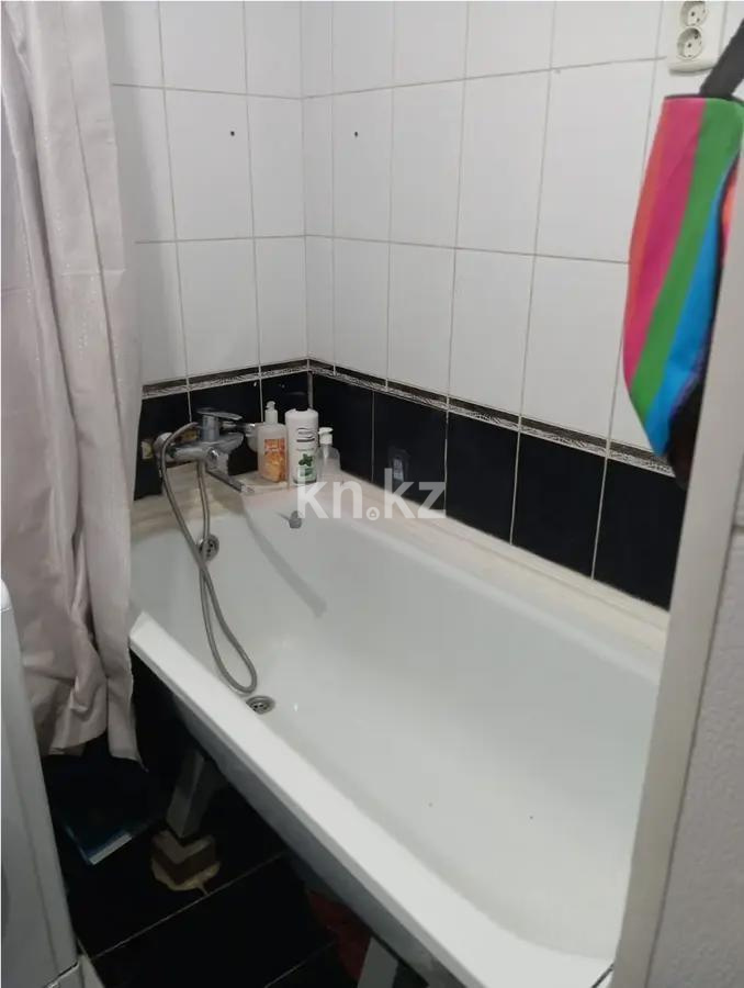 Продажа 3-комнатной квартиры, 58 м², ул. Акан Серы, дом  10 в Алматы - фото 4