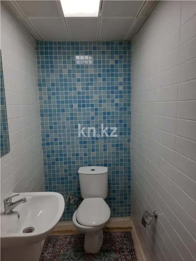 Продажа 3-комнатной квартиры, 82 м², ул. Аккент, дом  62 в Алматы - фото 4