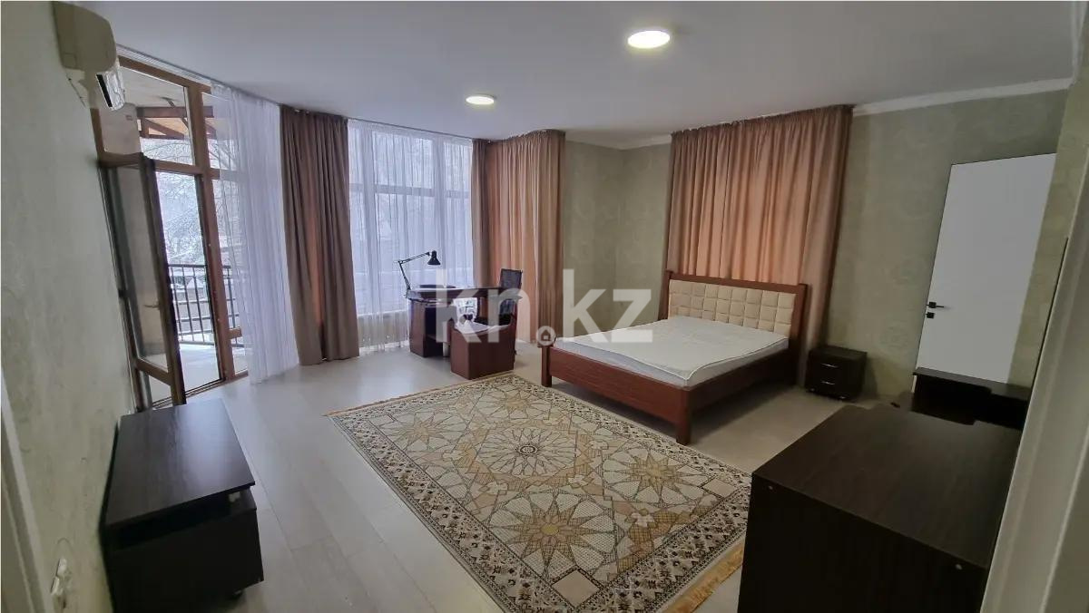 Продажа 4-комнатной квартиры, 208 м² в Алматы - фото 2