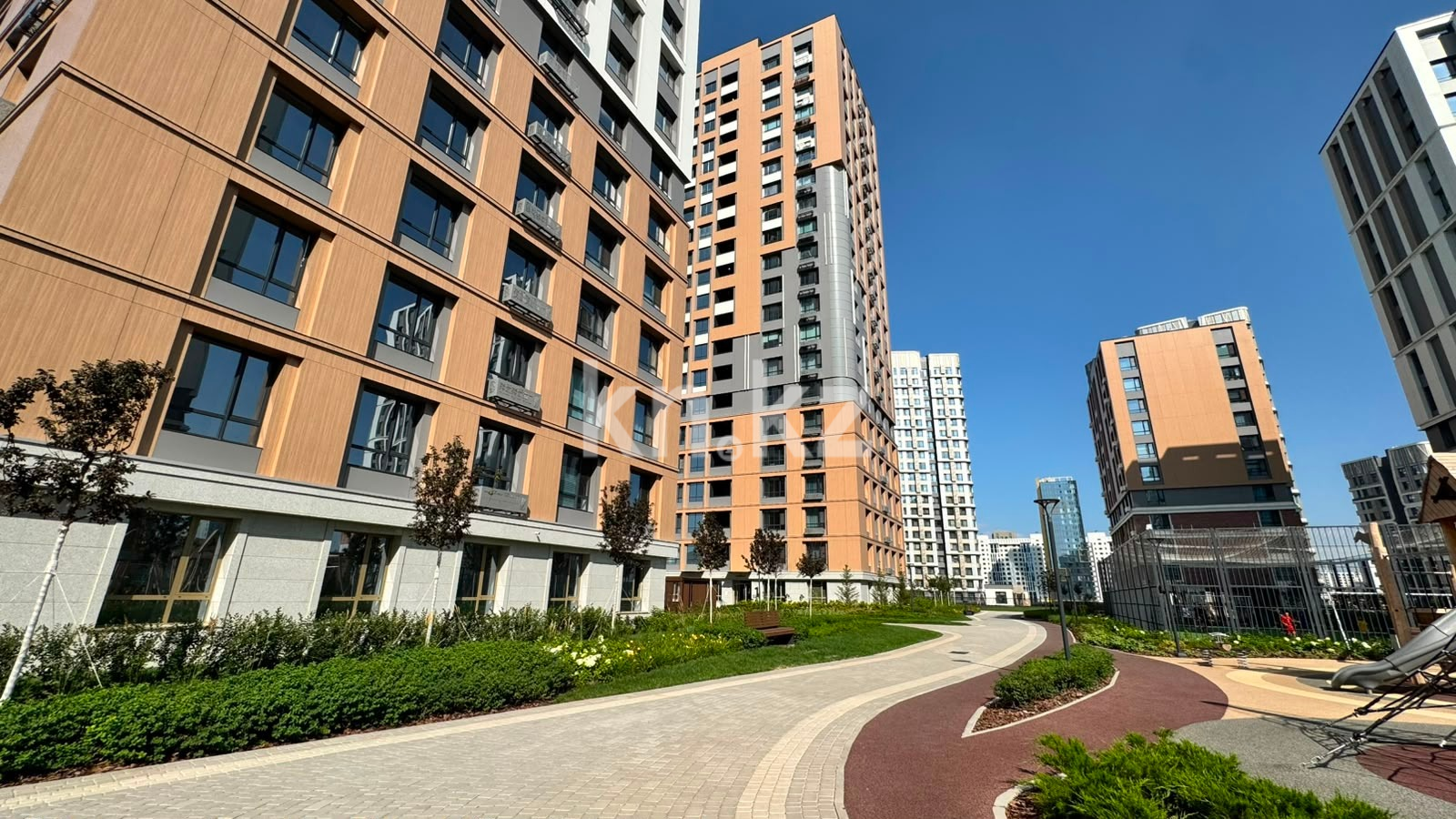 Продажа 3-комнатной квартиры, 101 м² в Астане - фото 16
