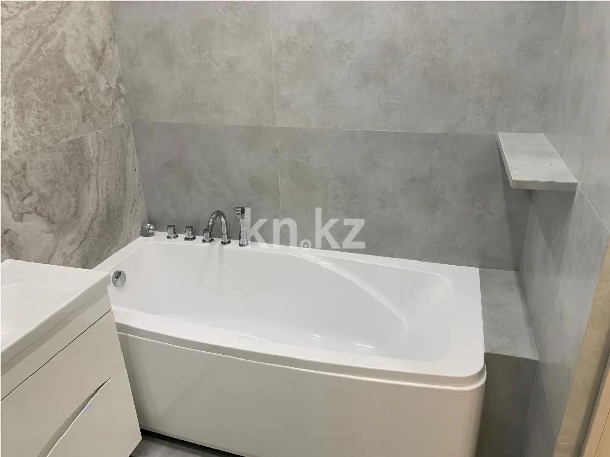 Продажа 3-комнатной квартиры, 106 м² в Астане - фото 2