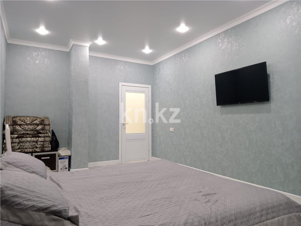 Продажа 4-комнатной квартиры, 140 м², пр. Шахтеров в Караганде - фото 16