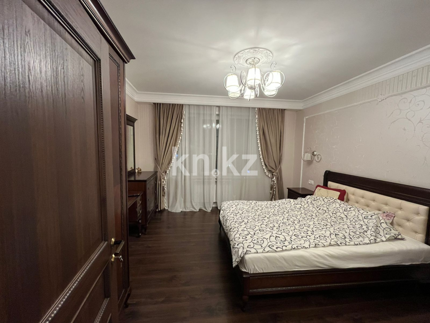 Продажа 4-комнатной квартиры, 122 м², пр. Республики в Караганде - фото 10