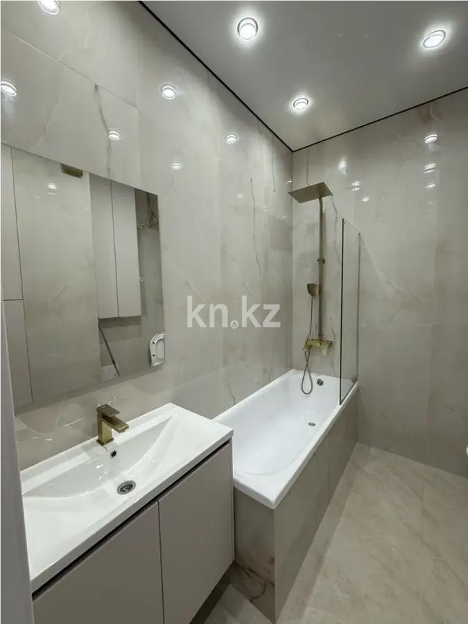 Продажа 3-комнатной квартиры, 63 м², ул. Ашимова, дом  7/1 в Караганде - фото 5