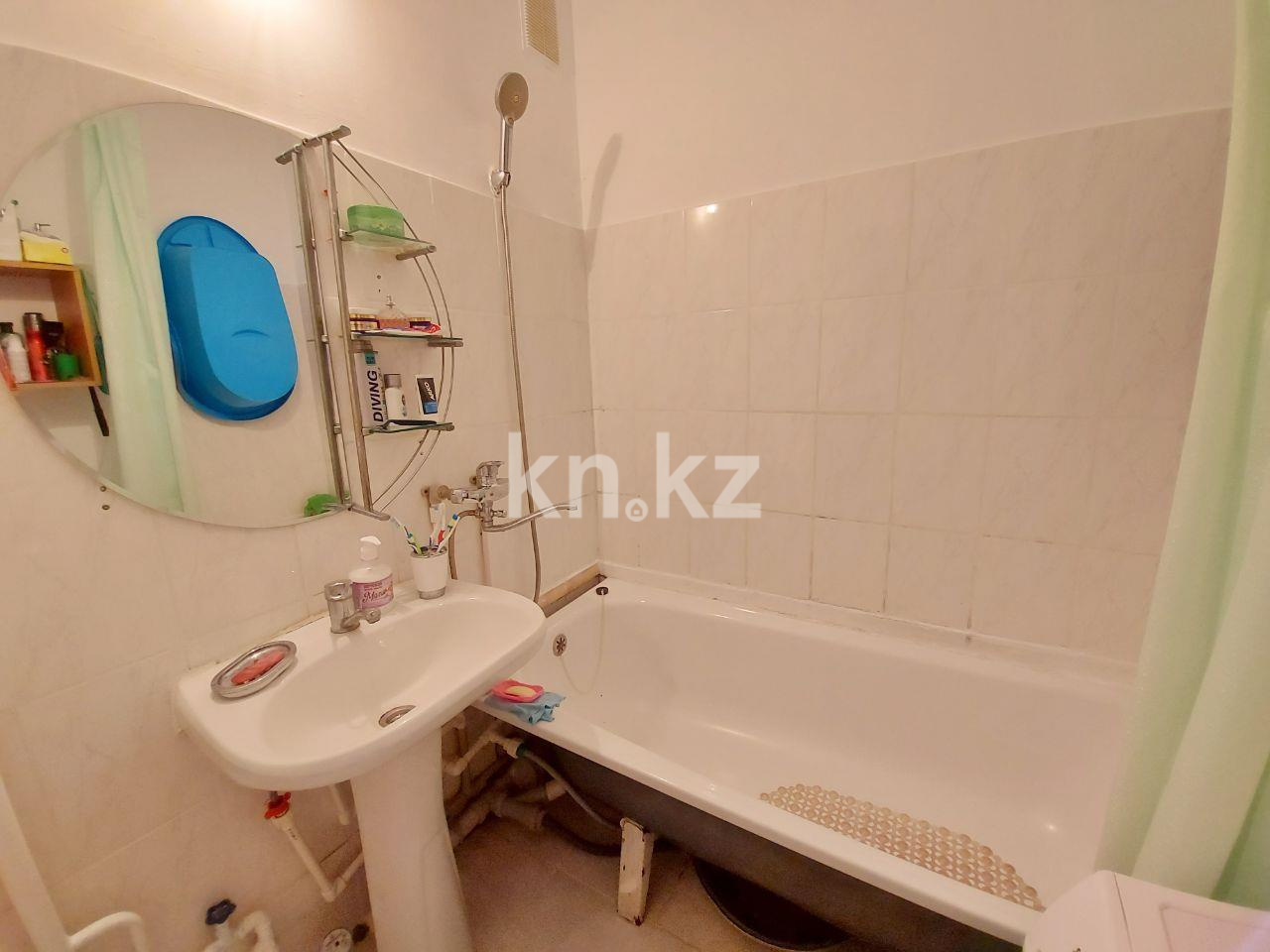 Продажа 3-комнатной квартиры, 63 м², мкр-н Голубые Пруды в Караганде - фото 11