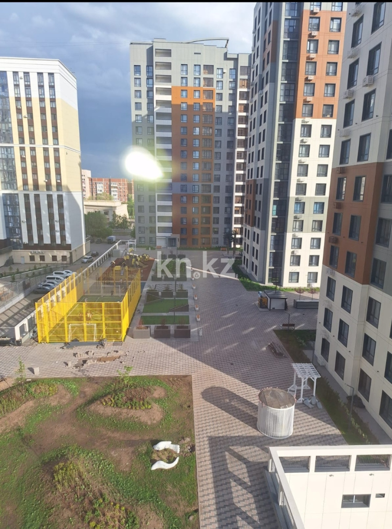 Продажа 3-комнатной квартиры, 90 м², пр. Республики, дом  23/2 в Караганде - фото 11