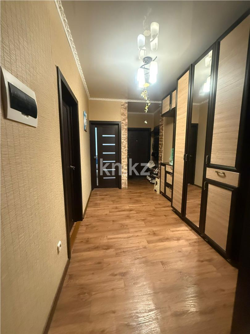 Продажа 3-комнатной квартиры, 82 м², ул. Сарыарка в Караганде - фото 17