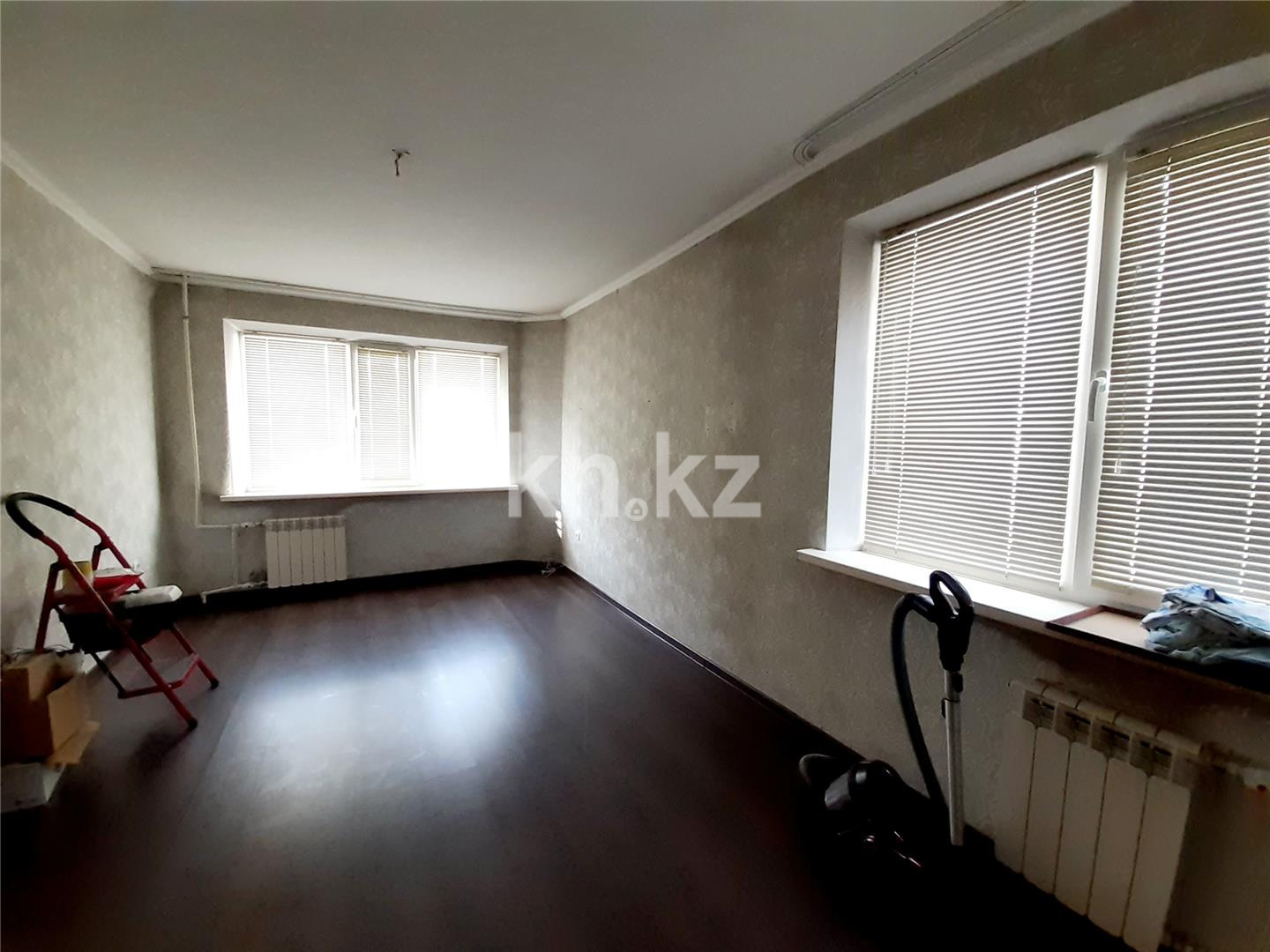 Продажа 3-комнатной квартиры, 61 м², ул. Ермекова в Караганде - фото 3