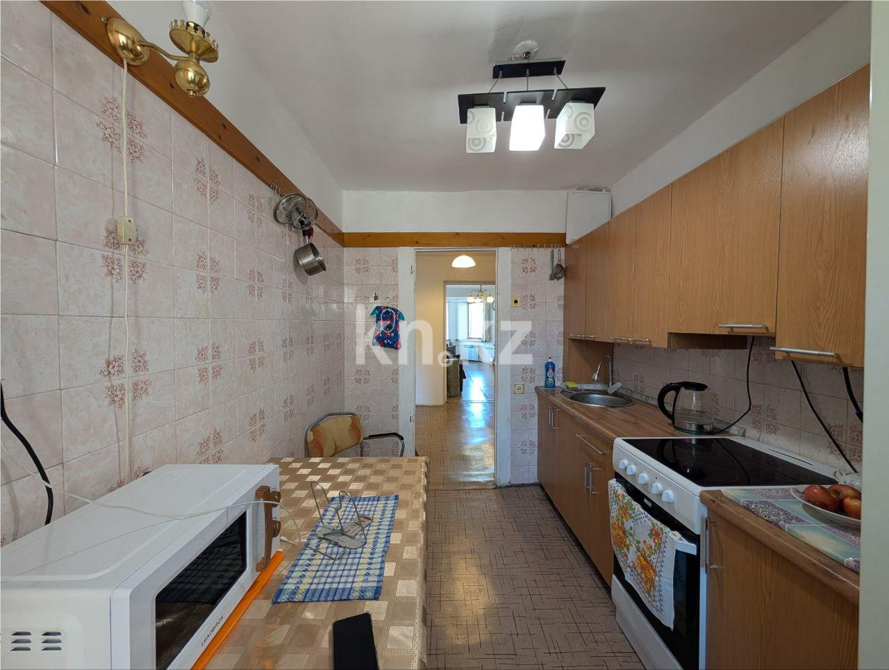 Продажа 3-комнатной квартиры, 61 м², мкр-н Восток-3, дом  9 в Караганде - фото 7