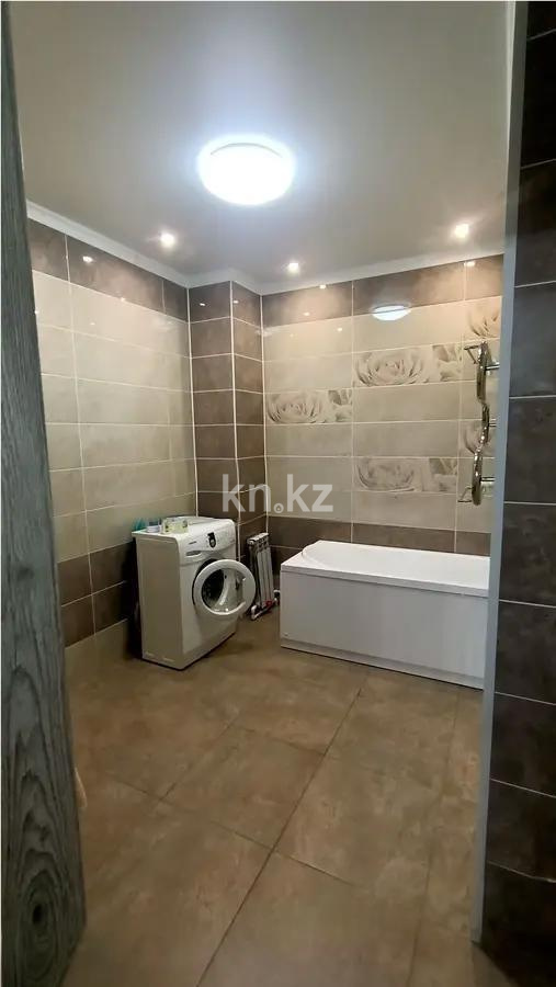 Продажа 2-комнатной квартиры, 130 м², пр. Шахтеров, дом  60 в Караганде - фото 5