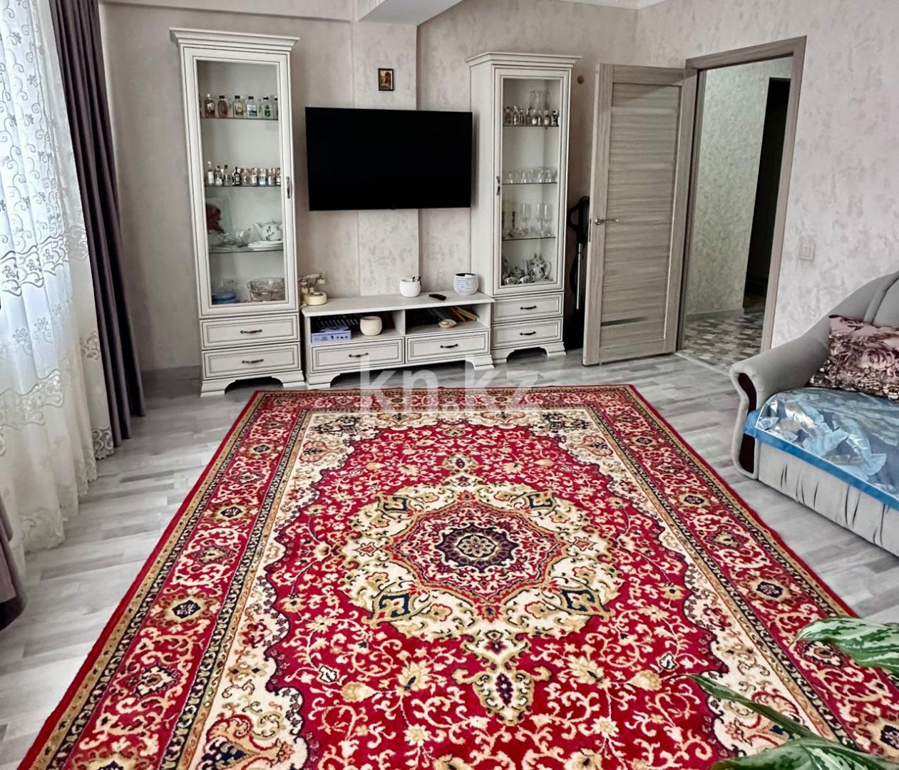 Продажа 2-комнатной квартиры, 70.1 м² в Алматы - фото 2