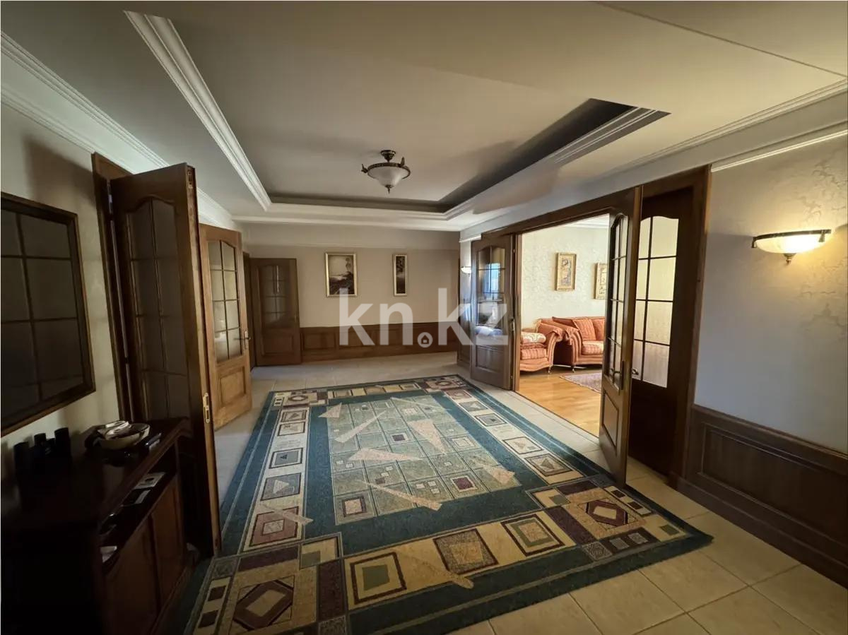 Продажа 3-комнатной квартиры, 162 м², ул. Богенбай батыра, дом  81 в Алматы - фото 8