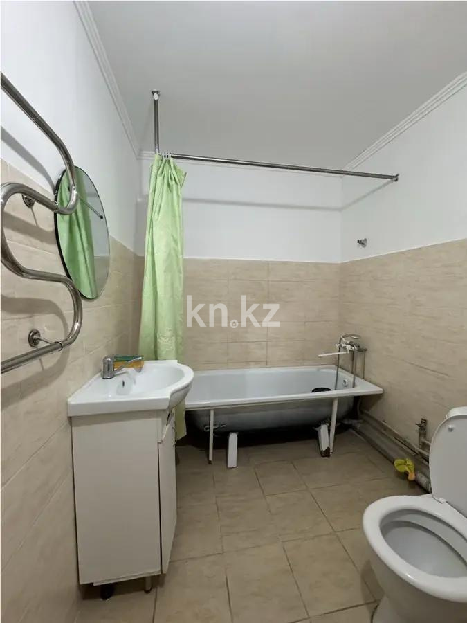 Продажа 2-комнатной квартиры, 42 м², мкр-н Нуркент, дом  5/1 в Алматы - фото 3