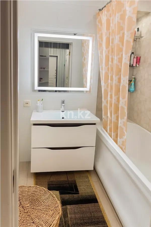 Продажа 2-комнатной квартиры, 68 м², ул. Афцинао, дом  4 в Алматы - фото 4