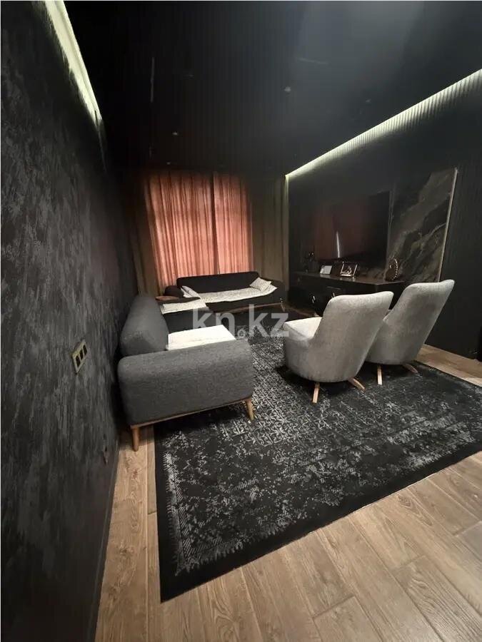 Продажа 4-комнатной квартиры, 130 м² в Астане