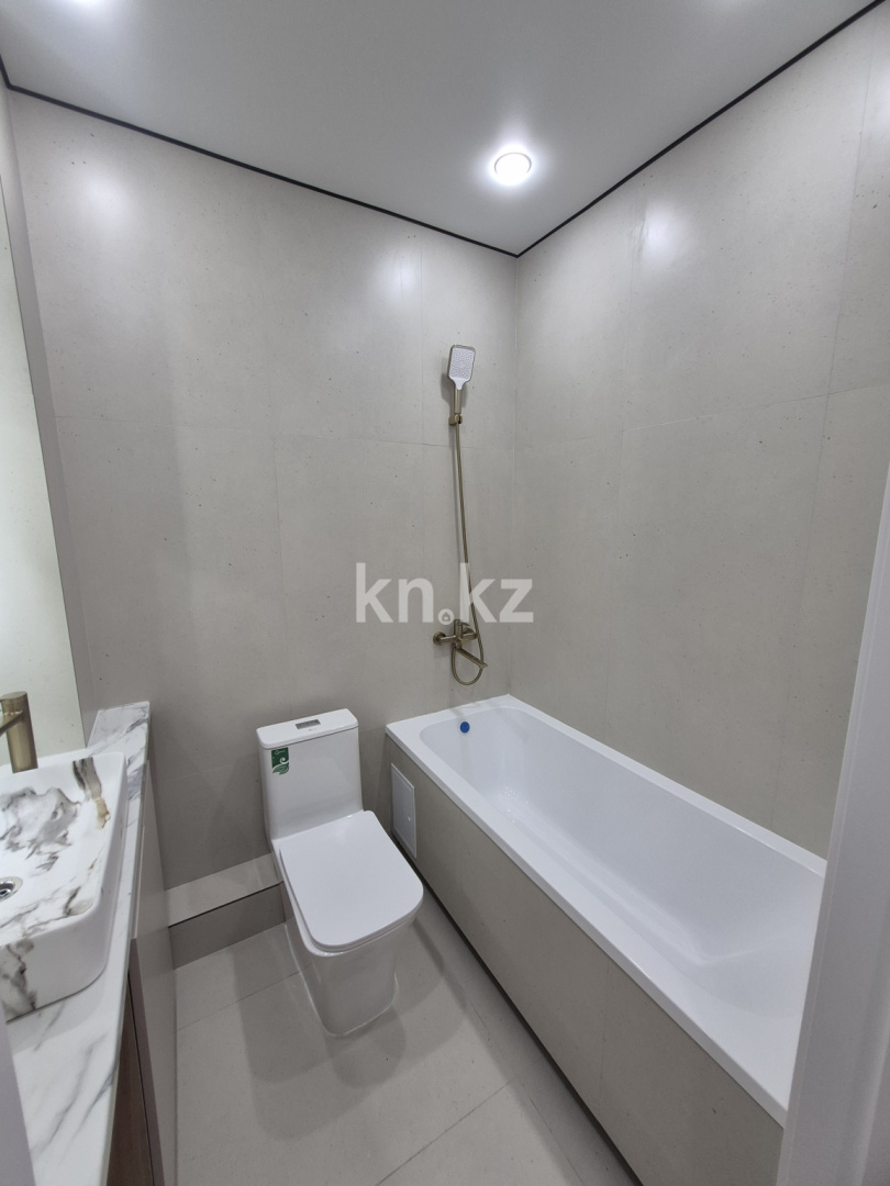 Продажа 2-комнатной квартиры, 38.4 м², ул. Кургальжинское шоссе, дом  37 - ул.Айтматова район КАЗГЮУ в Астане - фото 17