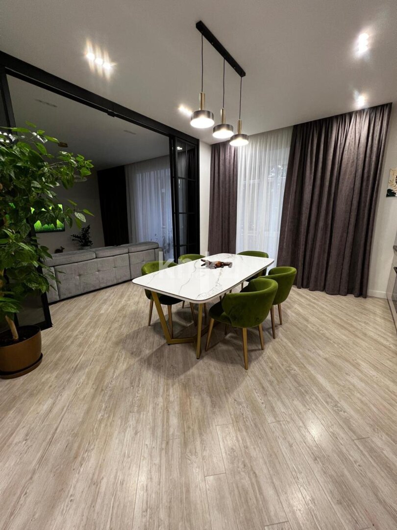 Продажа 3-комнатной квартиры, 120 м² в Астане