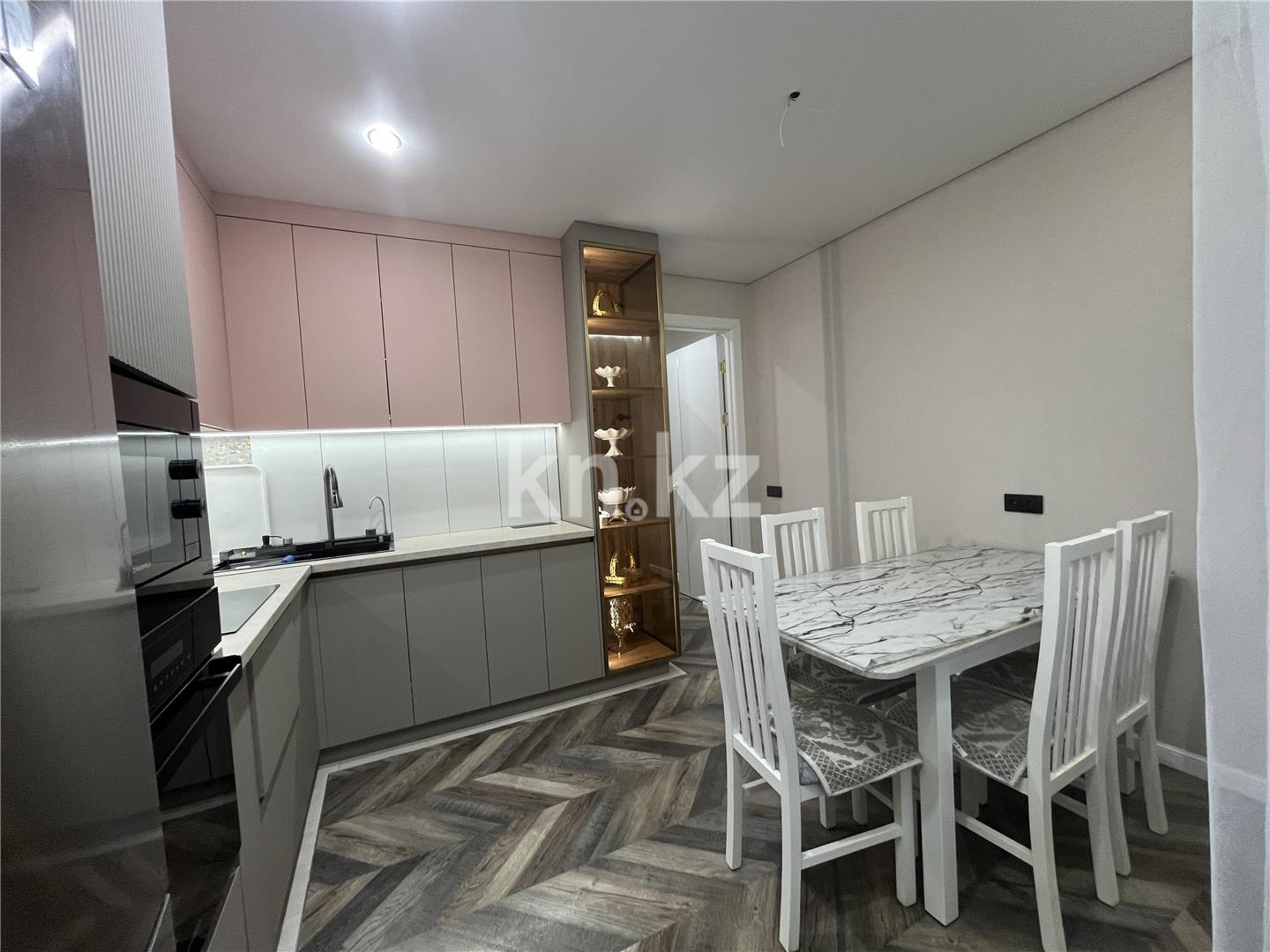 Продажа 4-комнатной квартиры, 110 м², ул. Букетова, дом  60/2 в Караганде - фото 23